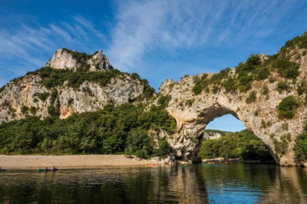 La O'Liso Gorges De L'Ardeche Villa Salavas Bagian luar foto
